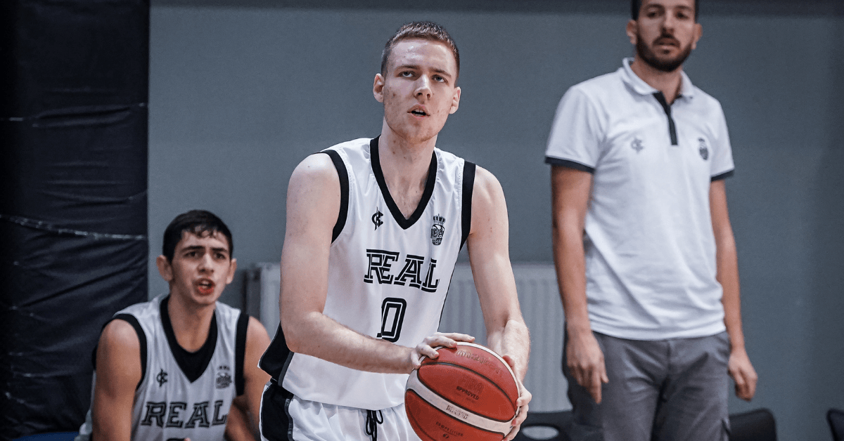 Luka Obradović continues his career in Canada!